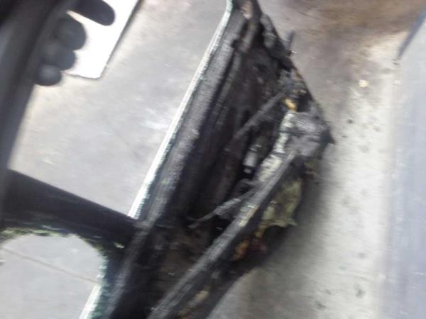 PORTE ARRIERE GAUCHE MERCEDES W204 - Vue 3